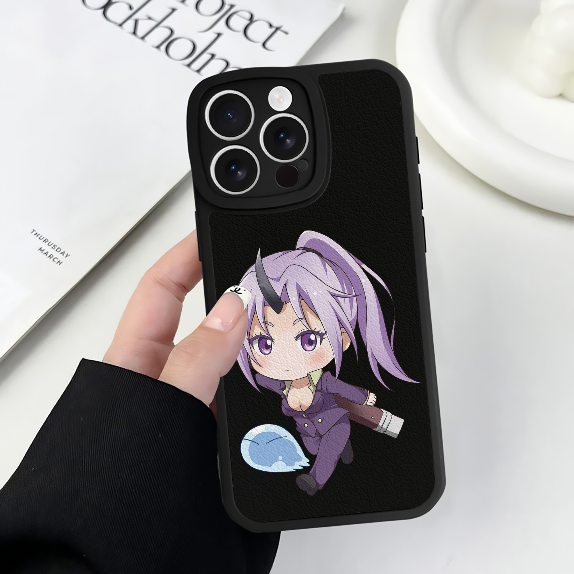 （画像用） 転スラ Regarding Reincarnated to Slime 【iPhone 16シリーズ対応】シリコンスマホケース（レザー調） 材質：シリコン